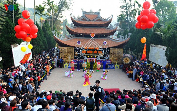 Giữ gìn, phát huy nét đẹp truyền thống mùa lễ hội