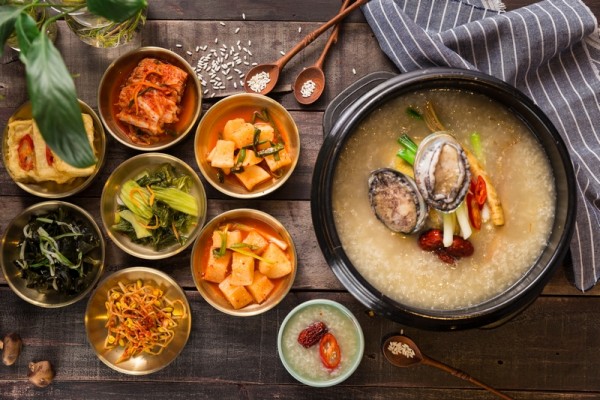 Những món ăn độc lạ mà không phải ai cũng biết ở Jeju – Hàn Quốc