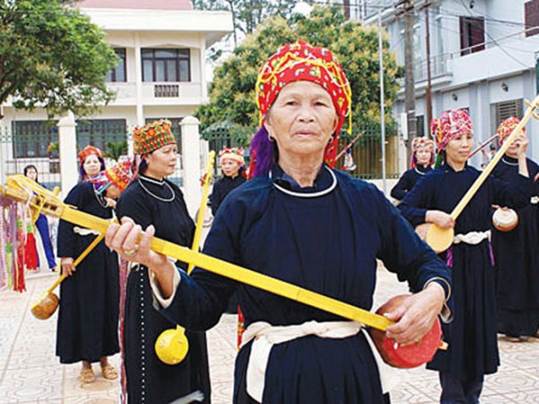 Thế giới huyền bí của thầy then