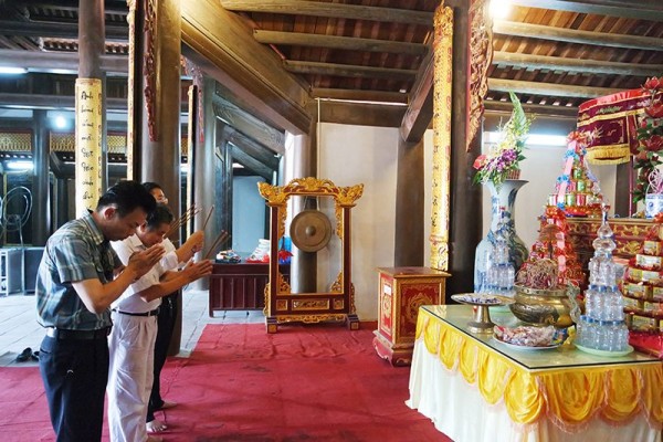 Tìm hiểu về tín ngưỡng thờ cúng tổ tiên của người Việt