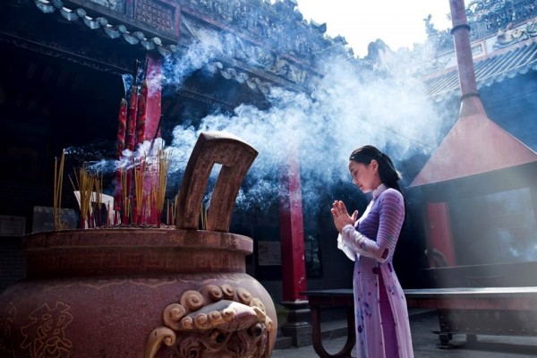 Trang phục đi lễ chùa - hiểu đúng để có sự lựa chọn phù hợp