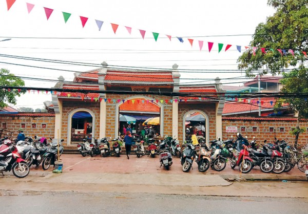 Chợ Mía một tháng sáu phiên