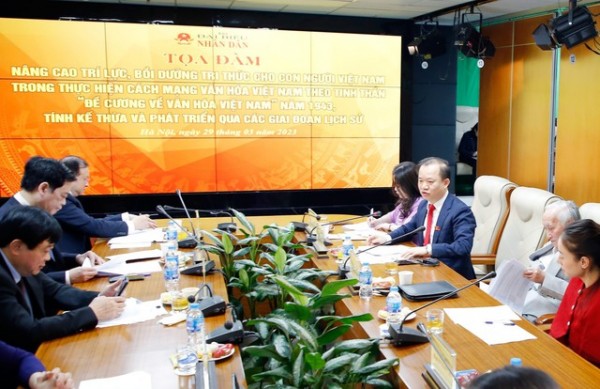 Tọa đàm về nâng cao trí lực, bồi dưỡng tri thức cho con người Việt Nam trong thực hiện cách mạng văn hóa Việt Nam theo tinh thần Đề cương văn hóa Việt Nam - Ảnh: VGP/Nhật Nam