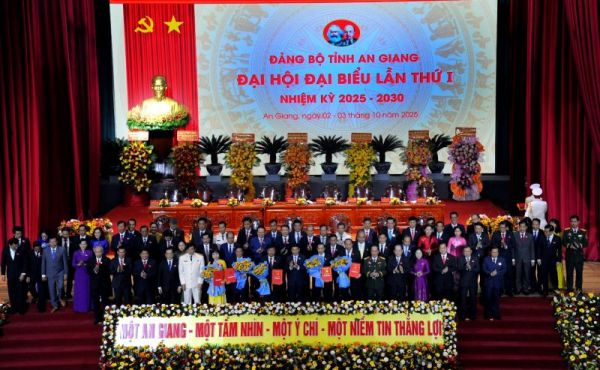 Đại hội đại biểu Đảng bộ tỉnh An Giang lần thứ I thành công...
