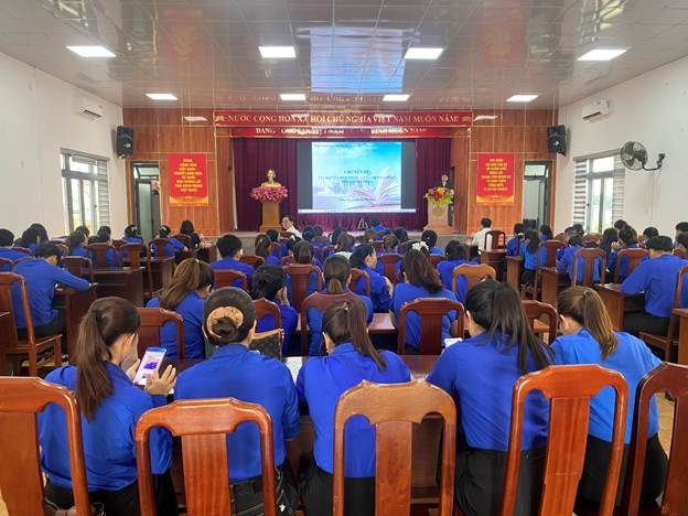 ĐÀ NẴNG: TẬP HUẤN TRANG BỊ KIẾN THỨC PHÒNG, CHỐNG TÁC HẠI CỦA THUỐC LÁ CHO CÁN BỘ ĐOÀN, ĐOÀN VIÊN THANH NIÊN